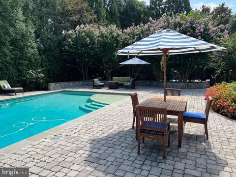 505 N Quaker Ln N, Alexandria, VA 22304
