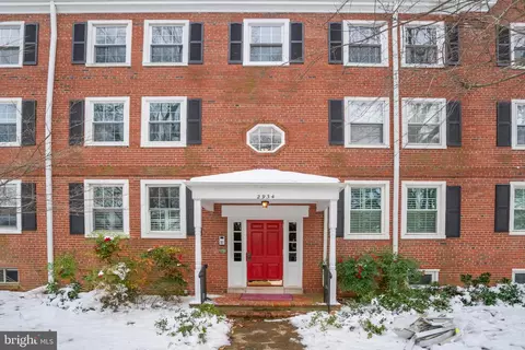 2934 S Columbus St #A1, Arlington, VA 22206