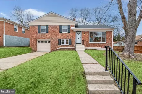 3104 Mosby St, Alexandria, VA 22305