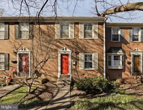 508 S Henry St, Alexandria, VA 22314