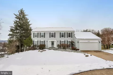 3820 Griffith Pl, Alexandria, VA 22304