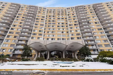 301 N Beauregard St #1002, Alexandria, VA 22312
