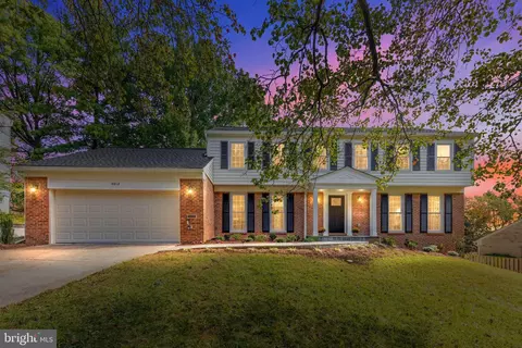 4012 N Garland St, Alexandria, VA 22304