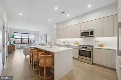 737 Swann Ave #TWO-505, Alexandria, VA 22301