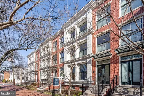 321 N Columbus St, Alexandria, VA 22314