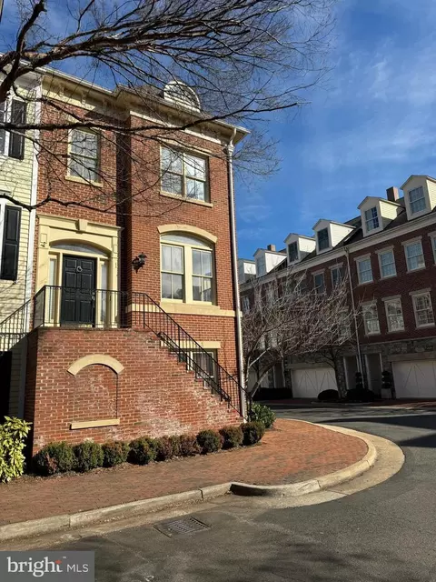 1 Franklin St, Alexandria, VA 22314