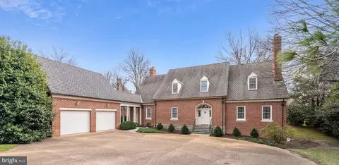 3720 Seminary Rd, Alexandria, VA 22304