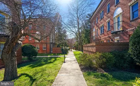 1117 N Pitt St #3C, Alexandria, VA 22314