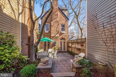 512 12 S Pitt St, Alexandria, VA 22314