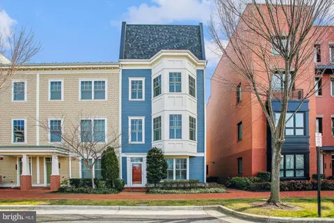 1301 Van Valkenburgh Ln, Alexandria, VA 22301