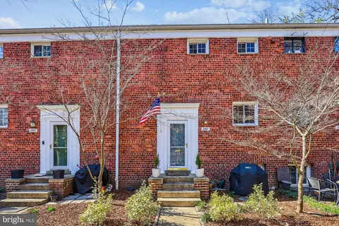 3307 Valley Dr, Alexandria, VA 22302