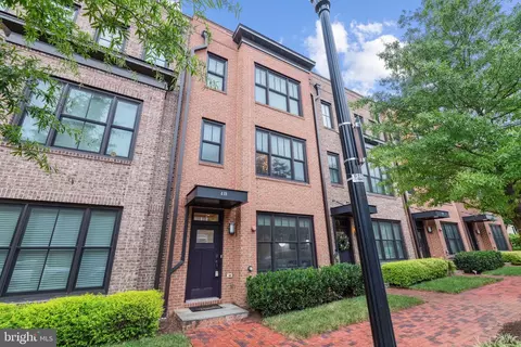 419 S Payne St, Alexandria, VA 22314