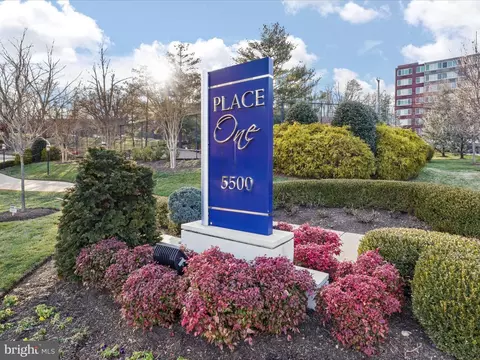 5500 Holmes Run Pkwy #1004, Alexandria, VA 22304