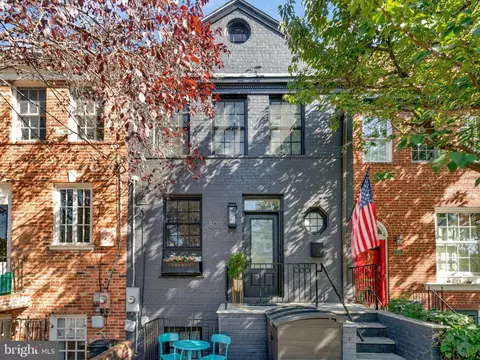 808 S Lee St, Alexandria, VA 22314