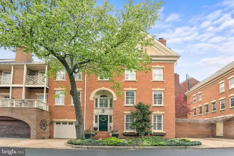 303 S Union St, Alexandria, VA 22314