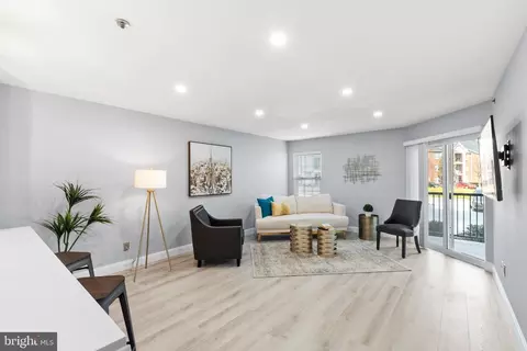 3309 Wyndham Cir #1182, Alexandria, VA 22302