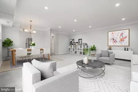 426 N Armistead St #203, Alexandria, VA 22312