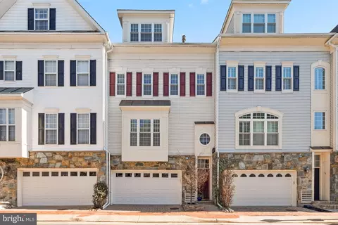 5113 Oneill Ln, Alexandria, VA 22304