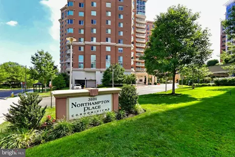 3101 Hampton Dr N #212, Alexandria, VA 22302