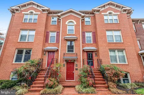 554 N West St #6-7, Alexandria, VA 22314