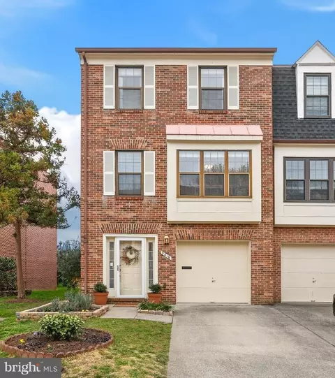 5416 Barrister Pl, Alexandria, VA 22304