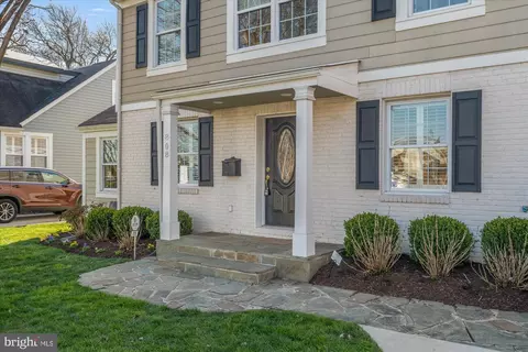 808 Mount Vernon Ave, Alexandria, VA 22301