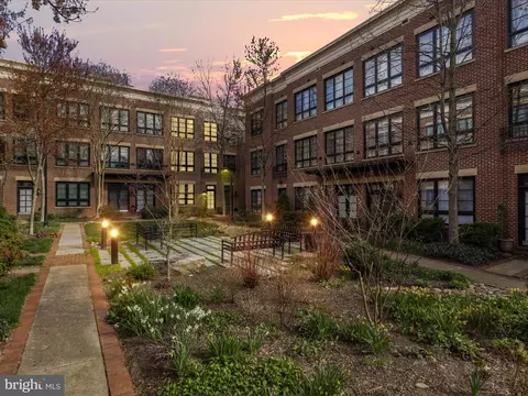 719 N Fayette St, Alexandria, VA 22314