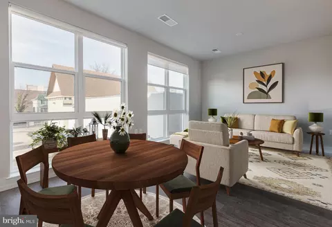 1800 Mount Vernon Ave #210, Alexandria, VA 22301