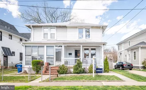 120 E Raymond Ave #A, Alexandria, VA 22301