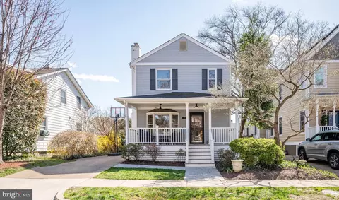 27 E Maple St, Alexandria, VA 22301
