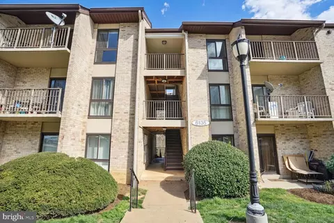 6135 Edsall Rd #O, Alexandria, VA 22304