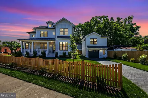 2315 Commonwealth Ave, Alexandria, VA 22301