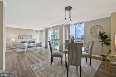 501 Slaters Ln #1010, Alexandria, VA 22314