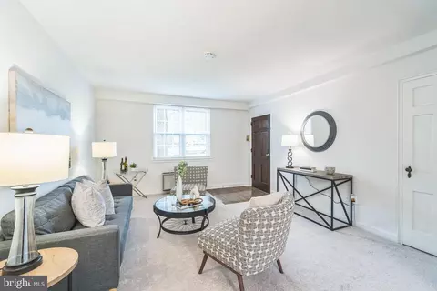 3201 Commonwealth Ave #D, Alexandria, VA 22305