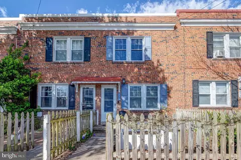 116 Baggett Pl, Alexandria, VA 22314
