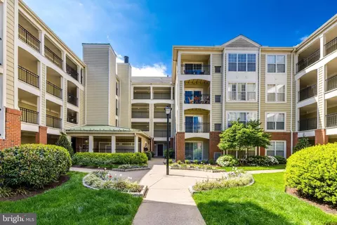 1100 Quaker Hill Dr #126, Alexandria, VA 22314