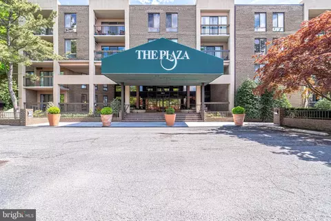 807 N Howard St #412, Alexandria, VA 22304