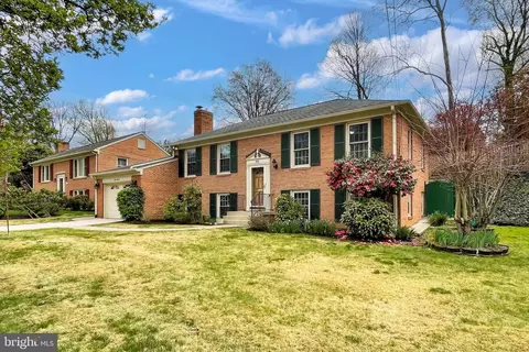 311 Lamond Pl, Alexandria, VA 22314