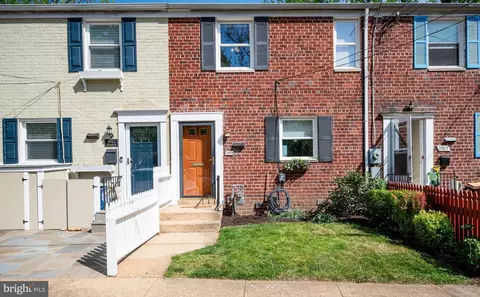 2909 Sycamore St, Alexandria, VA 22305