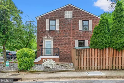 3214 Landover St, Alexandria, VA 22305