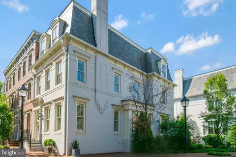 733 S Union St S, Alexandria, VA 22314