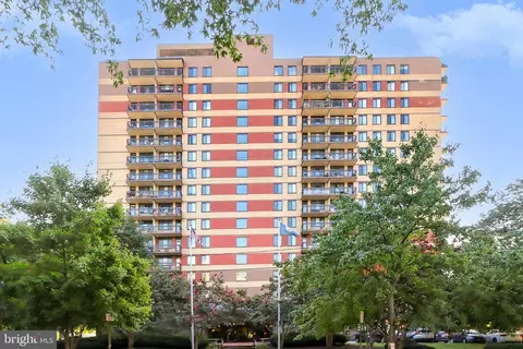 801 N Pitt St #1407, Alexandria, VA 22314