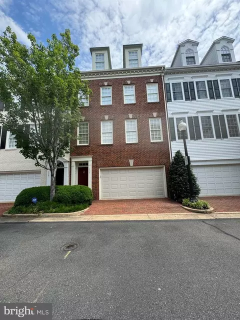 734 Fords Landing Way, Alexandria, VA 22314