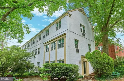 3432 Gunston Rd, Alexandria, VA 22302