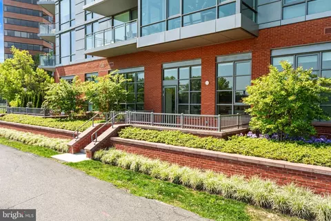 1201 N Royal St #104, Alexandria, VA 22314