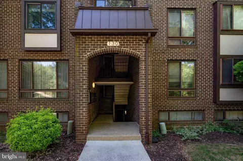 130 Roberts Ln #300, Alexandria, VA 22314