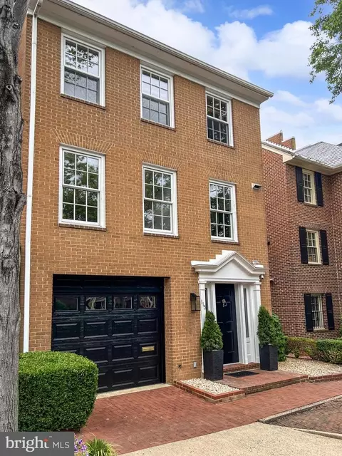 115 Quay St, Alexandria, VA 22314