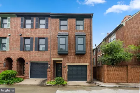 1007 Pendleton St, Alexandria, VA 22314