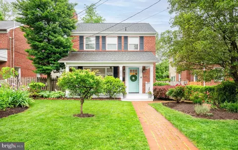 206 Uhler Ter W, Alexandria, VA 22301