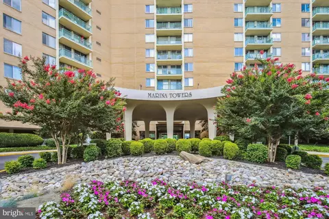 501 Slaters Ln #1206, Alexandria, VA 22314